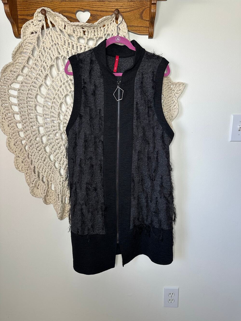 IC By Connie K Collection Lagenlook Longline Black Fringe Vest XL